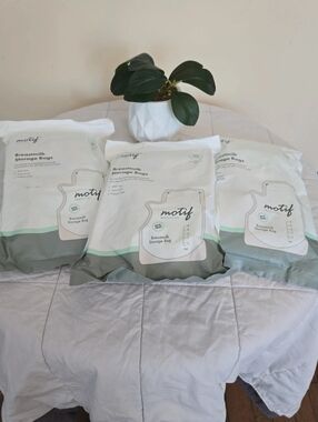 Lot Of 3 Motif Medical Breastmilk Storage Bags 90 bags Each